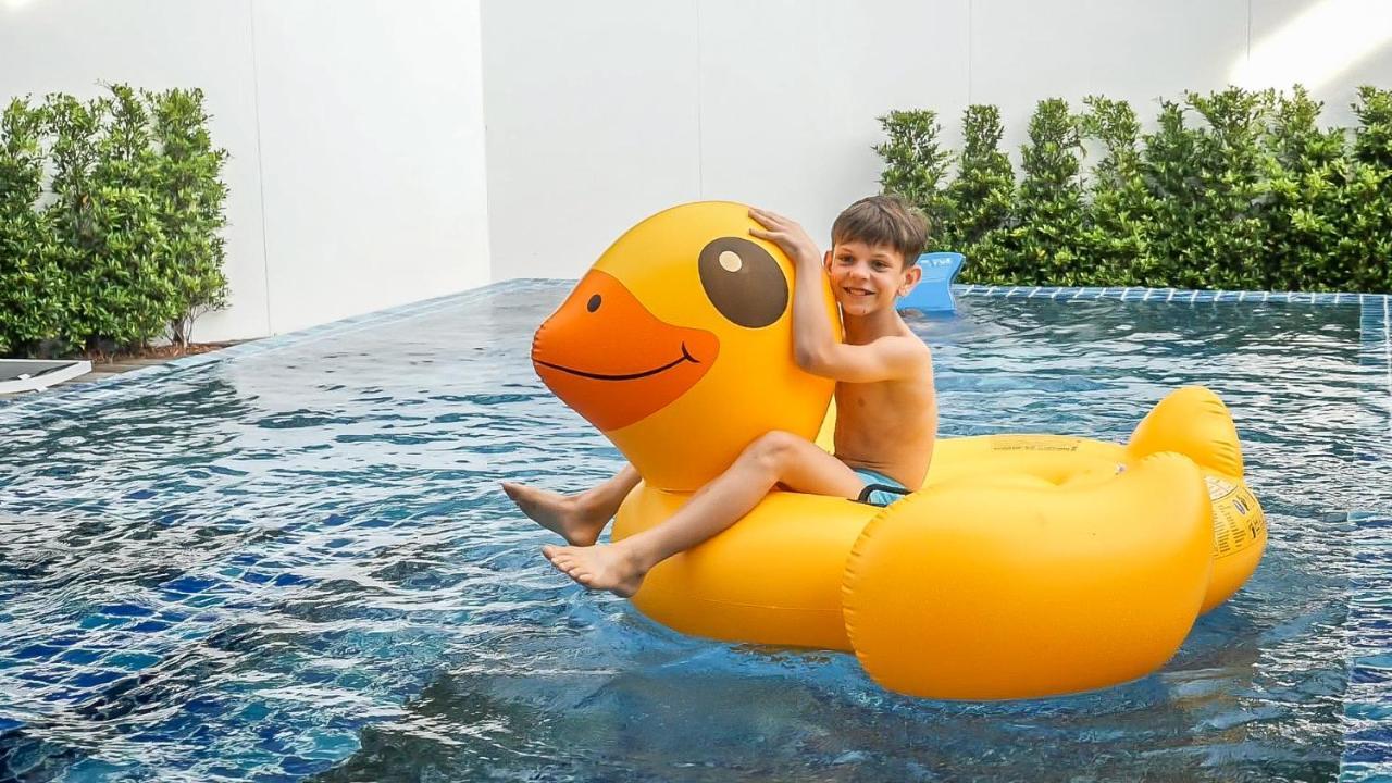 Phuket Happy Family Villa מראה חיצוני תמונה